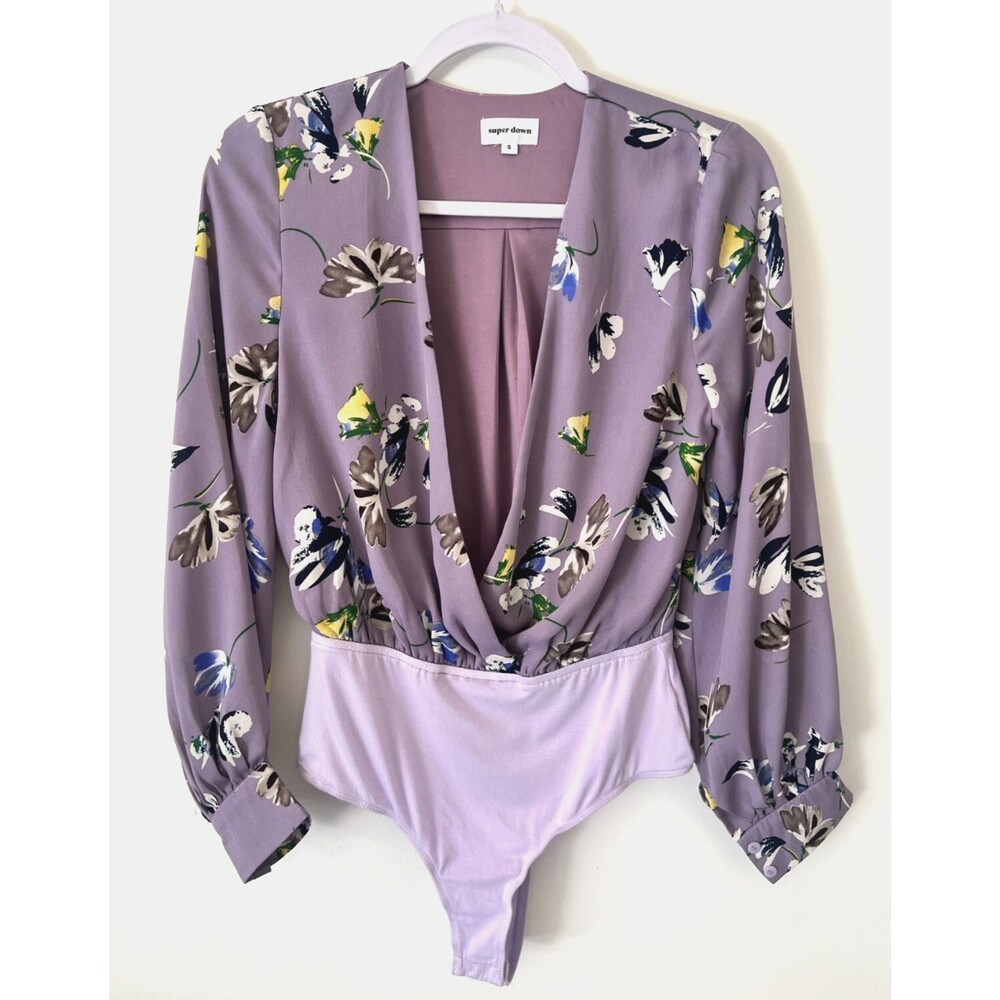 Superdown Revolve Bodysuit Top Womens Small Purple Floral Faux Wrap Long Sleeve